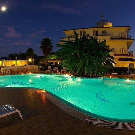 Hotel Eolo Capo Vaticano Exterior photo