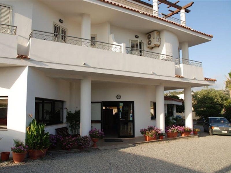Hotel Eolo Capo Vaticano Exterior photo