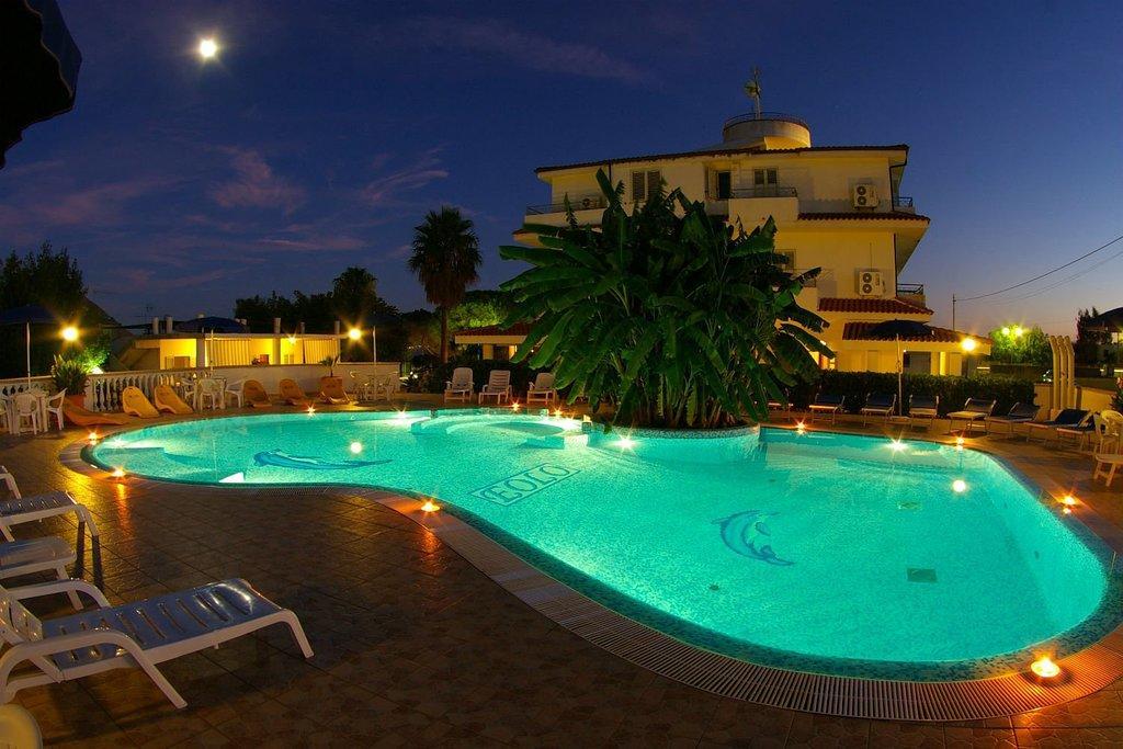 Hotel Eolo Capo Vaticano Exterior photo